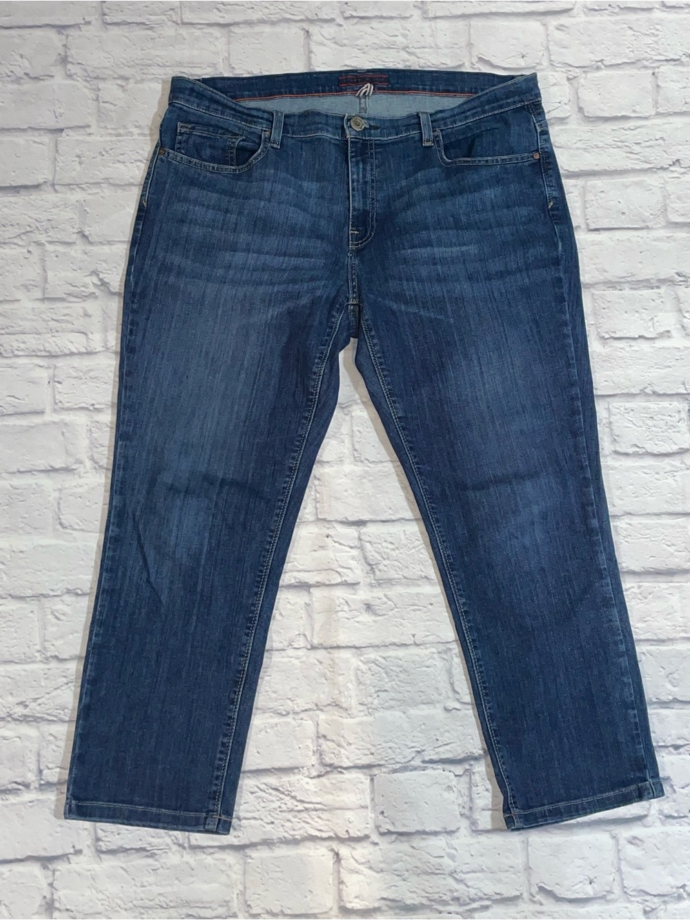 Tommy Hilfiger Dark Blue Cropped Ankle Jeans. Size 14